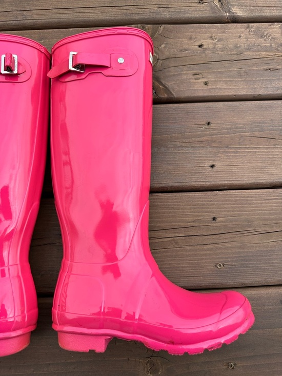 Hunter Glossy Hot Pink Tall Rain Boots - Picture 5 of 12